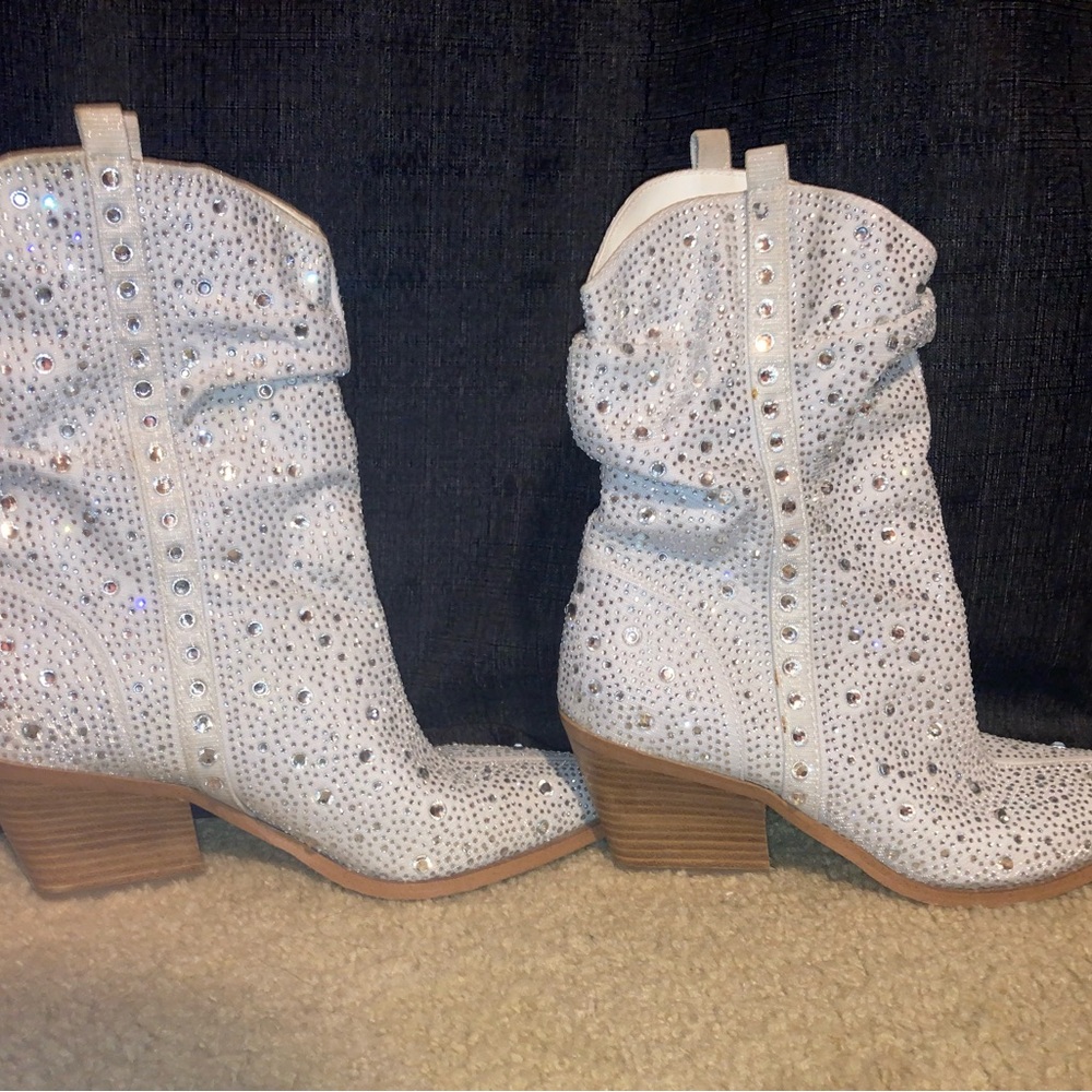 Jessica Simpson White Studded Heeled Boots